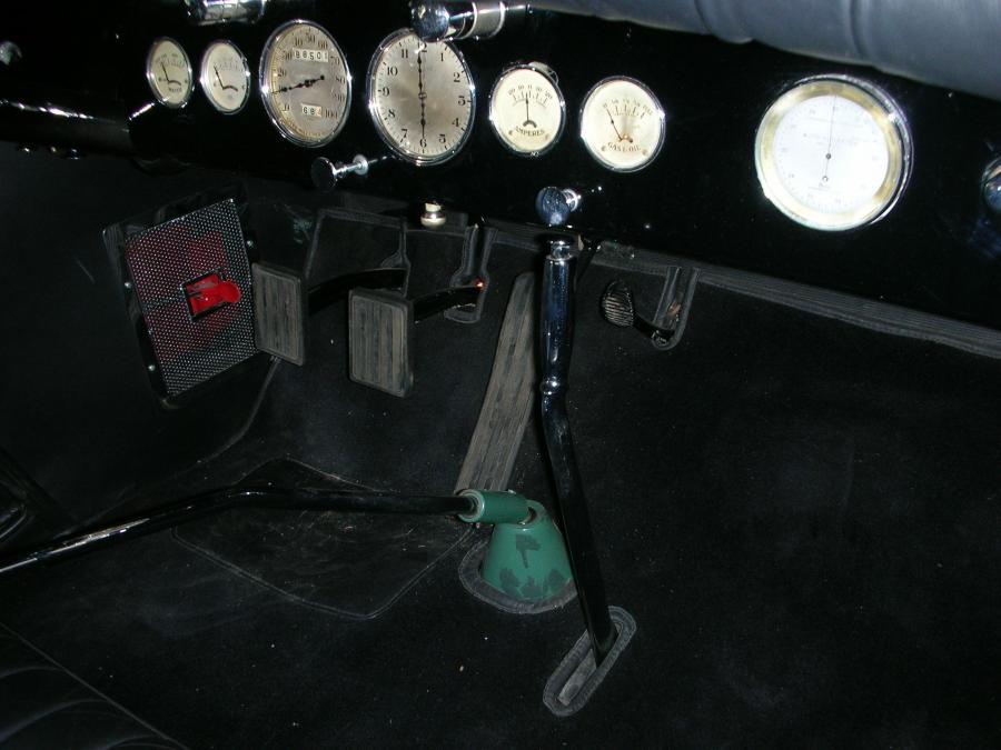  Chrysler CG Imperial Roadster by LeBaron 1931 года  (фото 2 из 14)